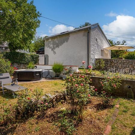 Charming Studio With Hot Tube, Terrace, Barbecue And Garden Кралевица Екстериор снимка