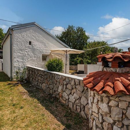 Charming Studio With Hot Tube, Terrace, Barbecue And Garden Кралевица Екстериор снимка
